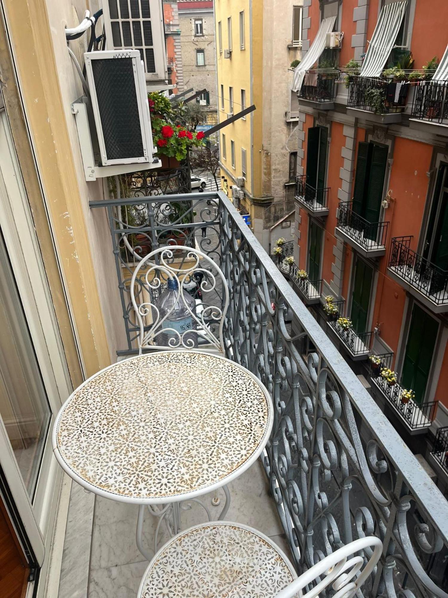 La Canzonetta Affittacamere Napoli Exterior foto